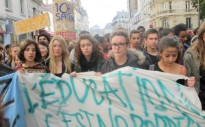 dans-la-rue-pour-leonarda-et-khatchik