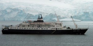 6876761-un-mysterieux-navire-fantome-plein-de-rats-cannibales-affole-les-britanniques