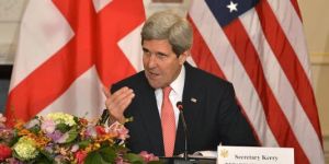 4374019_3_e625_john-kerry-a-exhorte-a-tenir-ses-promesses_8233649f53cbb008e849d5e376f2b024