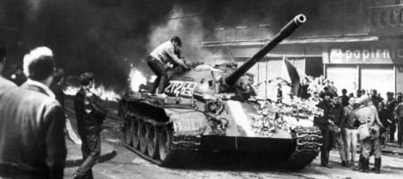 prague-1968-chars-russes_4822310