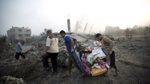 000_Hkg10034795-305x172